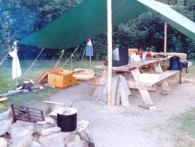 Neatly arranged cooking area